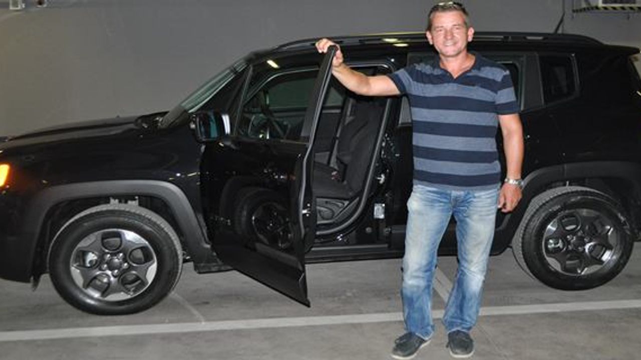 25 TL'lik alışveriş yaptı, son model jeep'i kaptı