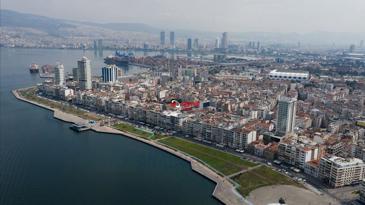 İzmir'de Konut Satışları Dibe Vurdu