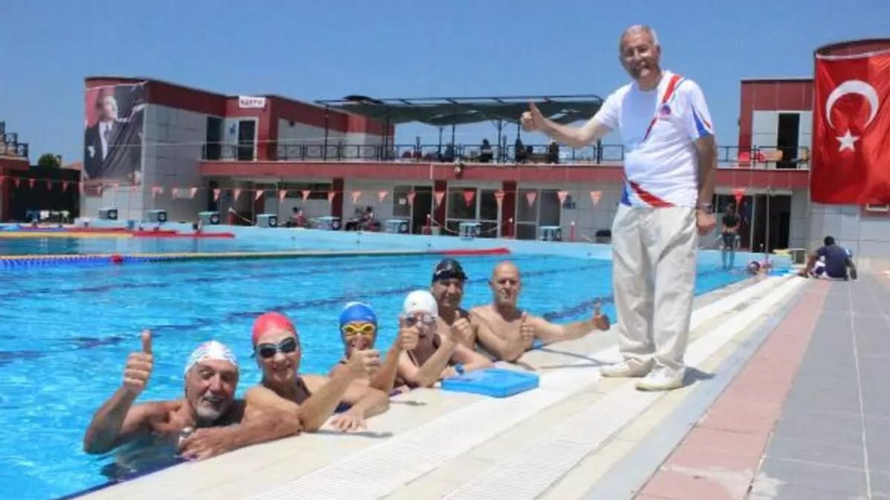İzmir Yüzme Sporunun Duayeni Hayatını Kaybetti