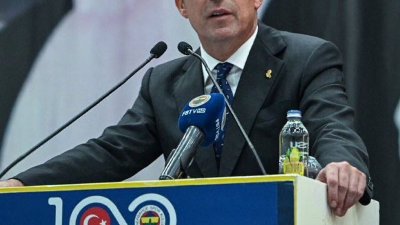 Ali Koç Fenerbahçe başkanlığını bırakacağını açıkladı.