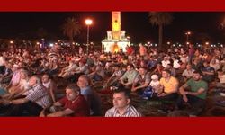 İzmirliler Kadir Gecesinde 'seccadeni Al Gel' Etkinliğinde Bir Araya Geldi
