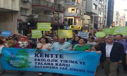 İzmir’de HDP milletvekili adayları yürüyüş düzenledi