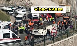 İzmir'de feci kaza ! Down Sendromlu Çocukları Taşıyan Otobüs Ters Döndü