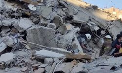 İzmir'de Büyük Deprem! 12 kişi öldü, 607 kişi yaralı