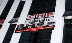 CHP Binasına Asılan Pankart Mahkeme Kararıyla İndi