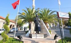 Güzelbahçe Belediyesi Ata'nın Heykelini Yeniledi 