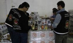 İzmir'de milyonluk kaçak içki operasyonu