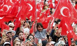 Kadın Milletvekili Adayları İzmirlilerle Buluşturuyor!