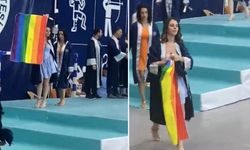 Uşak Üniversitesi Mezuniyet Töreninde Bir Öğrenci LGBT Bayrağı Açtı