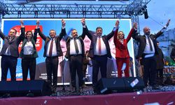 CHP Genel Başkanı Özel’den Cemil Tugay'a ''Sütte Leke Var Onda Yok''
