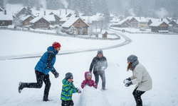 Urla'nın Yüksek Kesimlerine kar Yağdı