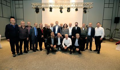 Bayraklı’nın muhtarları Başkan Sandal’ın yanında