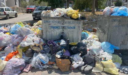 İzmir'in çöple dolu sokakları Hindistan'ı andırdı