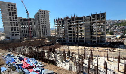 İzmir'deki Kooperatif Mağdurları, Yolsuzluk Projesini Anlattı