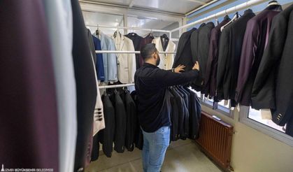 İBB'si Yeni Evlenecek Çiftlere Ücretsiz Gelinlik ve Çeyiz Hizmeti Veriyor