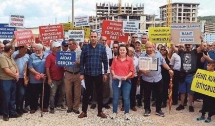 İzmir kentsel dönüşüm mağdurları yönetimine tepki gösterdi