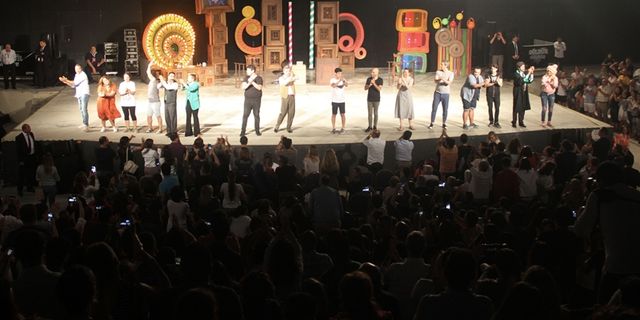 İzmir'den Güldür Güldür Show Geçti