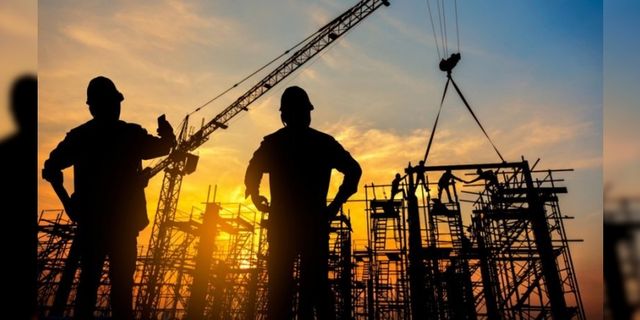 Yüksek faiz inşaat sektörünü olumsuz etkiliyor
