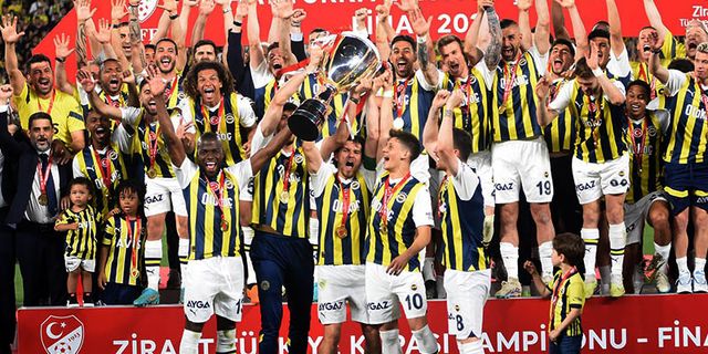 Fenerbahçe Duyurdu Yollar Resmen Ayrıldı