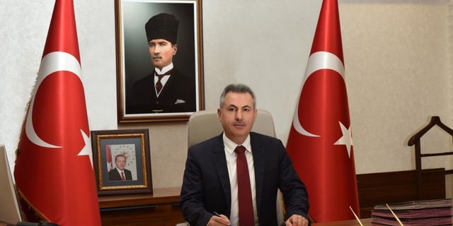 İzmir'in Yeni Valisi Süleyman Elban Oldu.