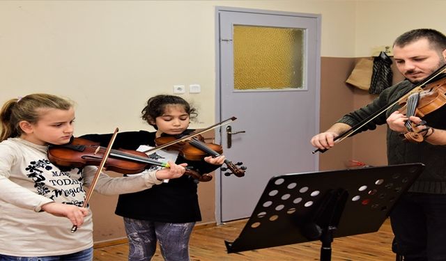 Keman kursları yoğun ilgi görüyor