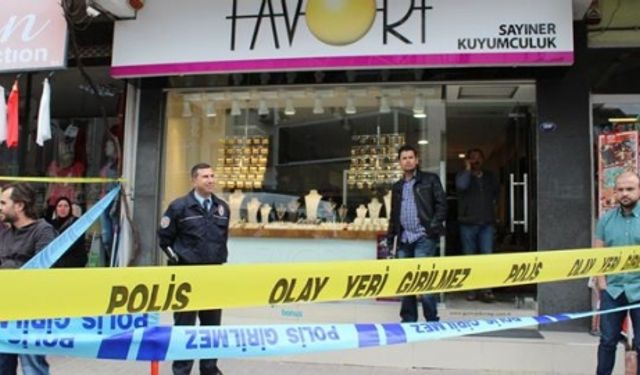 İzmir'de pompalı tüfekle kuyumcu soygunu 