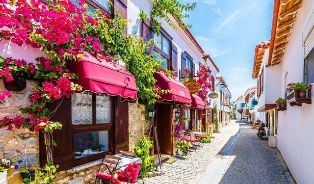 Dünya Turizminin Kalbi İzmir'de Atacak