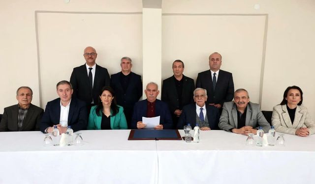 İmralı görüşmesinden ilk fotoğraf...
