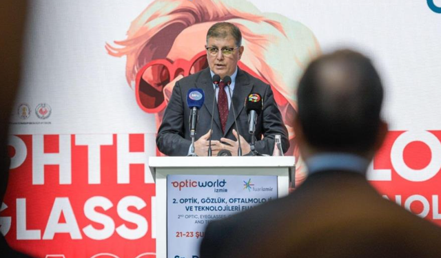 Başkan Tugay: "İzmir'in geleneğinde fuarcılık var"
