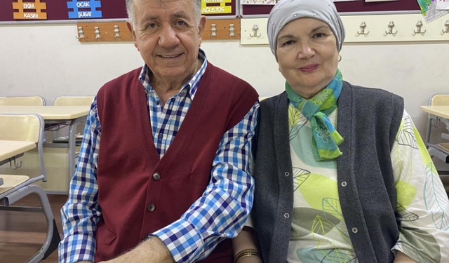 Almanya'daki torunu için 71 yaşında dil öğreniyor