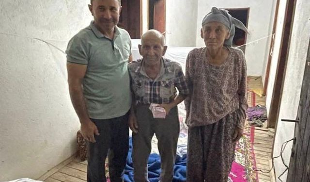 Yangında parasını kaybeden yaşlı adamın parası yenisiyle değiştirildi