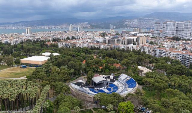 İzmir Büyükşehir Belediyesi, Atatürk Açıkhava Tiyatrosu’nu Yeni Sezona Hazırladı.