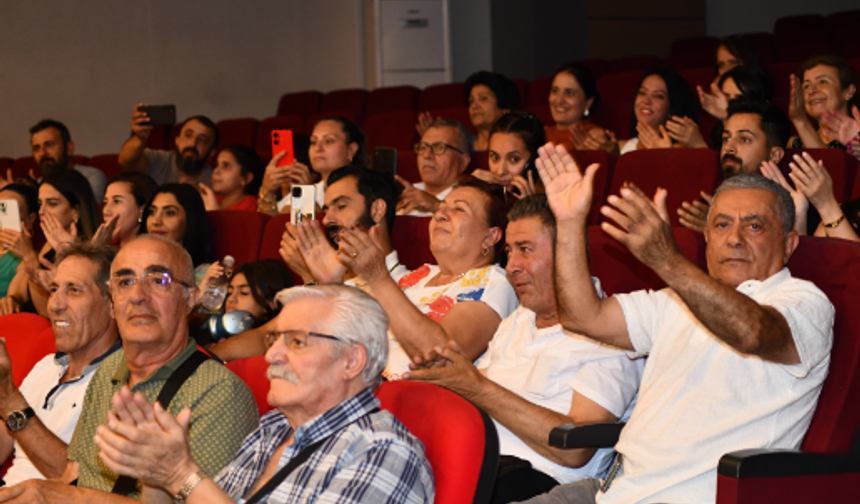 Çiğli Belediyesi Bağlama Kursiyerlerinden Eşsiz Konser