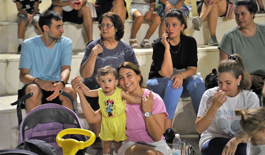 Çamdibi Atatürk Parkı'nda yaz konseri