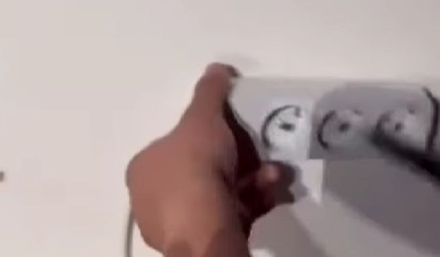 Evini aparta çevirip, prizlere gizli kamera yerleştirdi