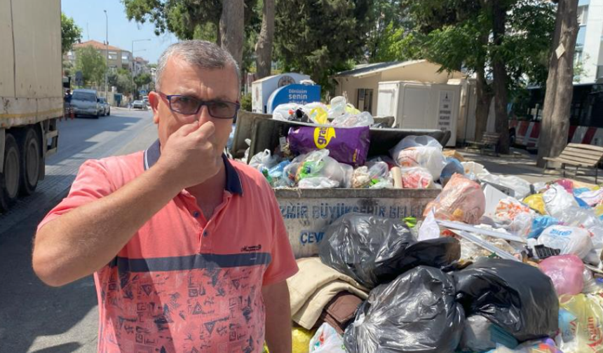 İzmir'in çöple dolu sokakları Hindistan'ı andırdı