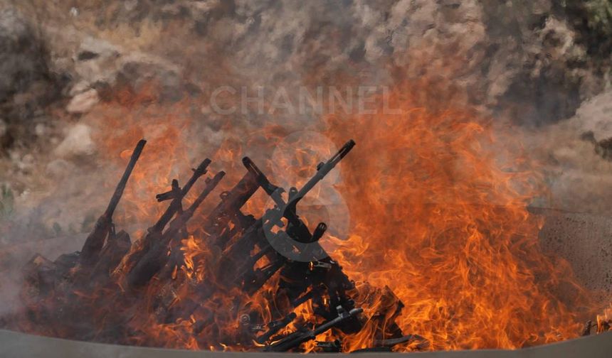 PKK Bugün Silah Bıraktı..