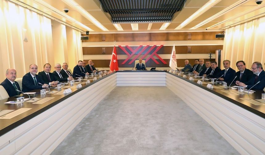 Ege Üniversitesi Rektörü Prof. Dr. Musa Alcı mazbatasını aldı