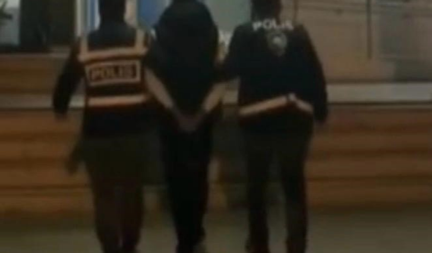 İzmir'de Yasaklı Madde Operasyonu: 4 Gözaltı