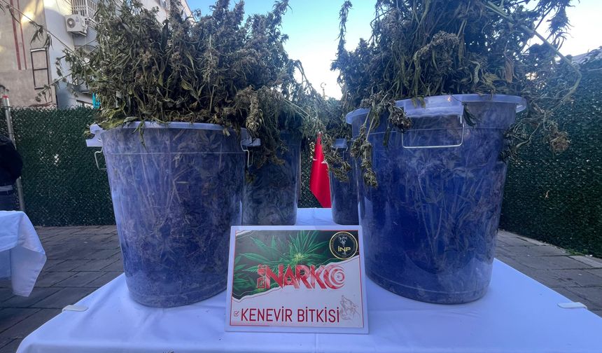 İzmir'de tek operasyonda 3 milyon yasaklı madde ele geçirildi