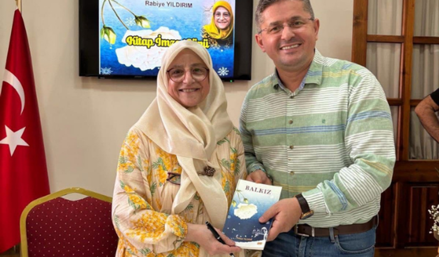 İzmir'deki feci kazada ağır yaralanan yazar yaşam mücadelesini kaybetti