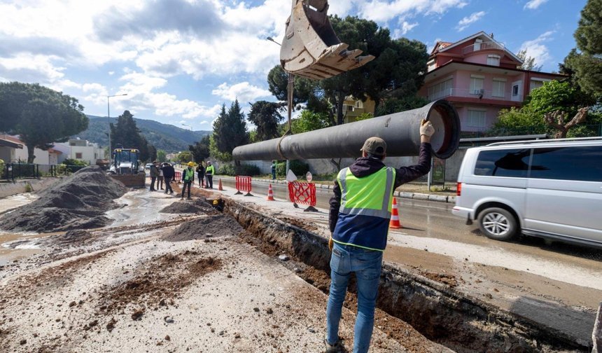 İzmir B.B. Su hatlarını Yenilemeye Devam Ediyor
