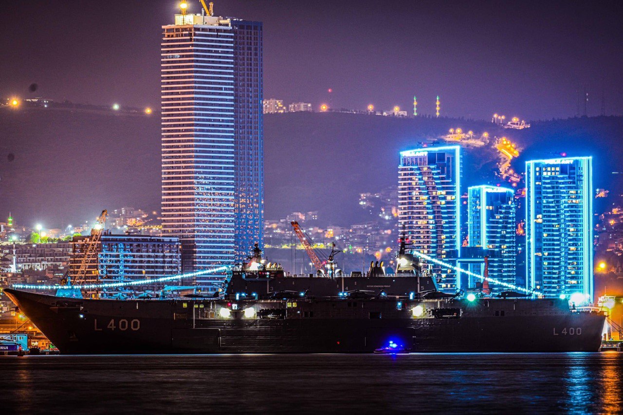 TCGG Anadolu Gemisi İzmir'e Çok Yakıştı